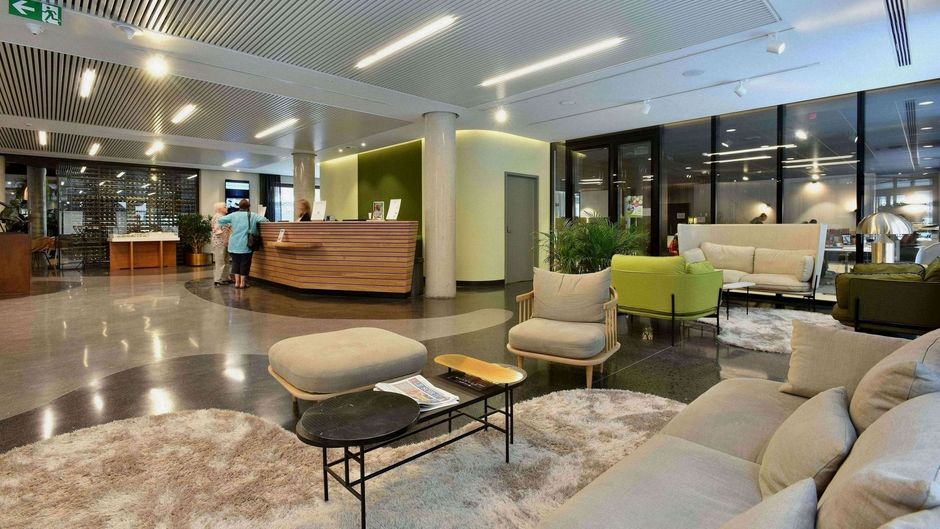 Martin's All Suites Lobby