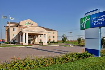 Holiday Inn Express Wichita Airport