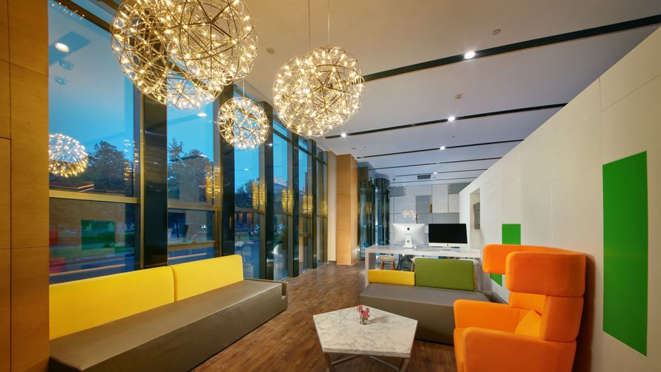 Holiday Inn Express Leshan City Square Lobby