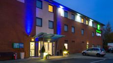 Holiday Inn Express Bedford
