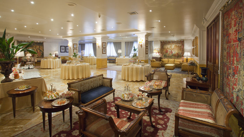 De la Ville Hotel Ballroom