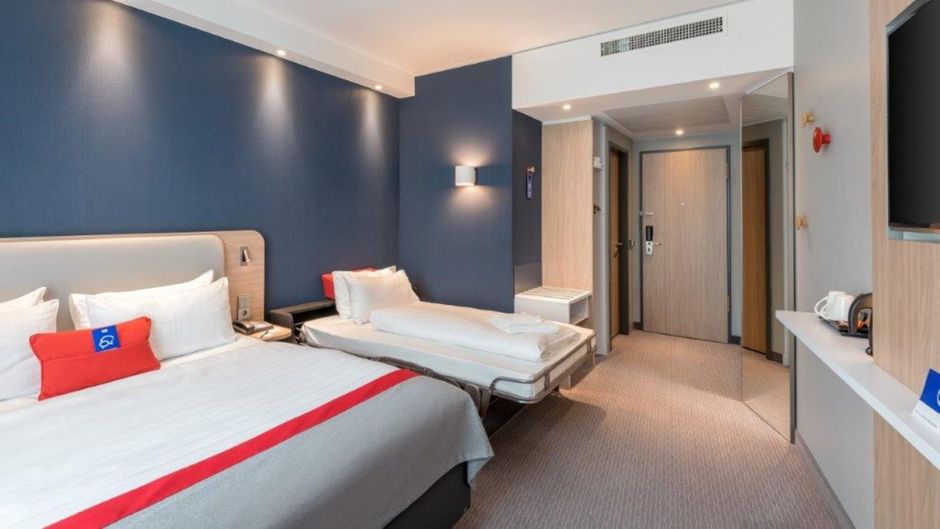 Holiday Inn Express Oberhausen Room