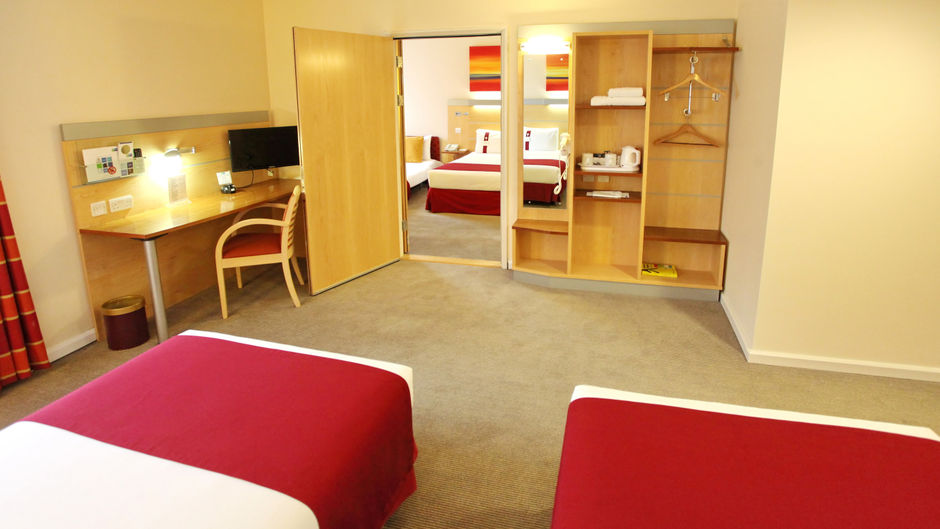 Holiday Inn Express Birmingham Redditch Suite
