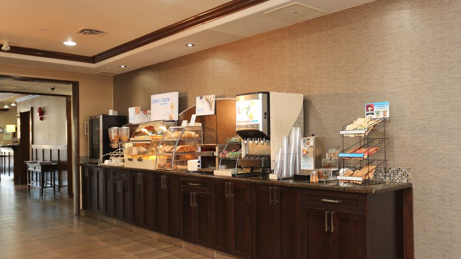 Holiday Inn Express Hotel & Suites Restaurant