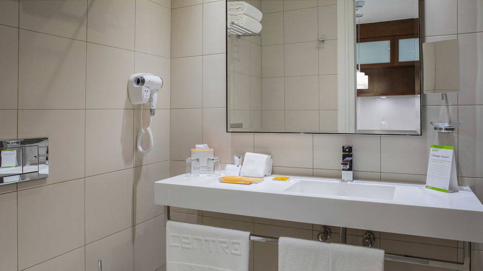 Centro Olaya Room