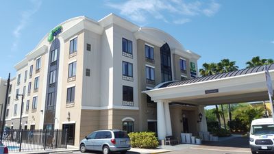 Holiday Inn Express USF-Busch Gardens