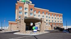 Holiday Inn Express & Sts Denver East