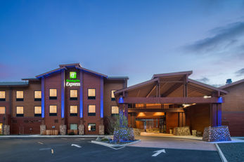 Holiday Inn Express Redwood Natl Park