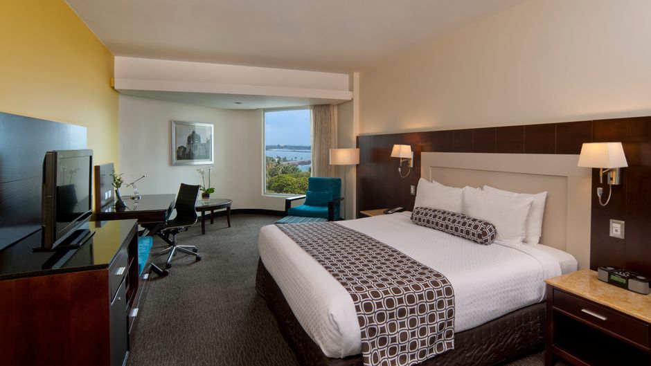 Crowne Plaza Santo Domingo Room