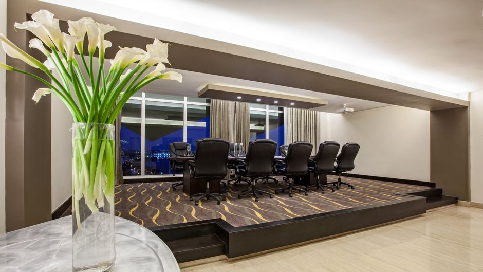 Crowne Plaza Santo Domingo Meeting