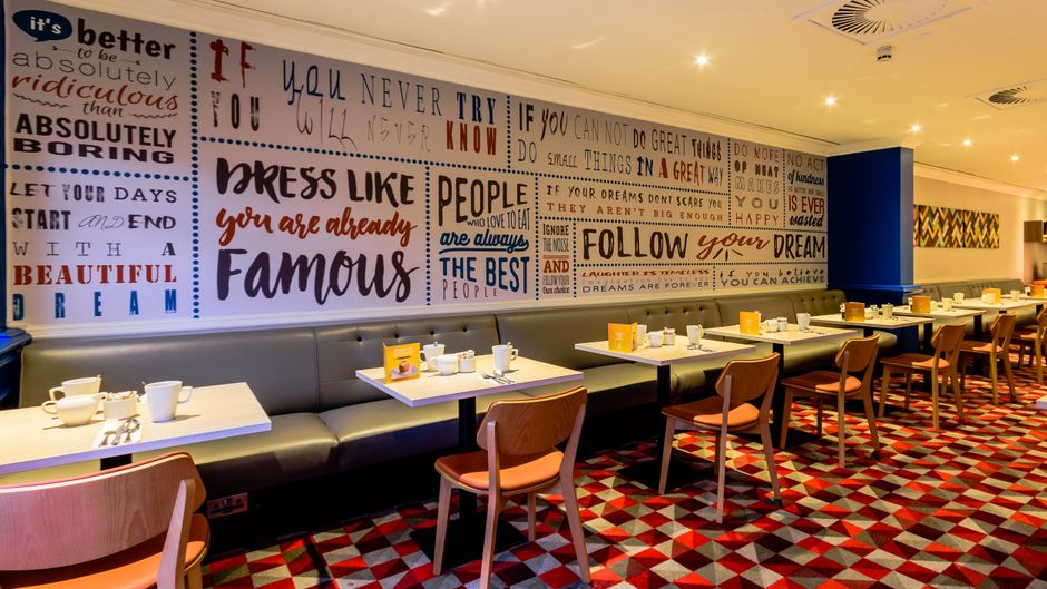 Holiday Inn Leeds Garforth Restaurant