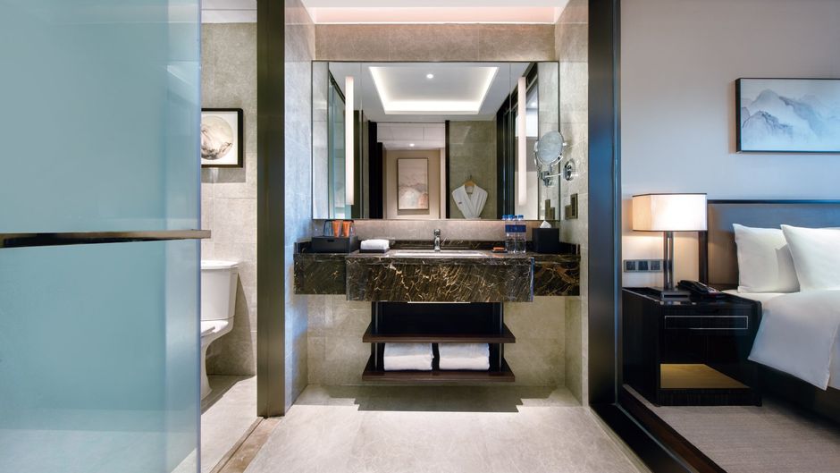 Crowne Plaza Huailai Room