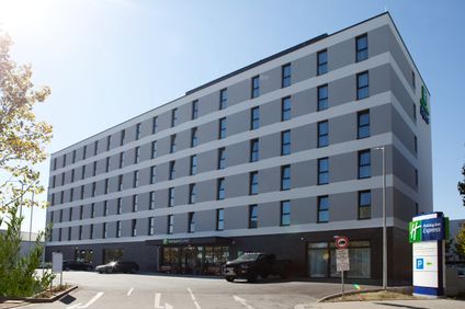 Holiday Inn Express Frankfurt Airport