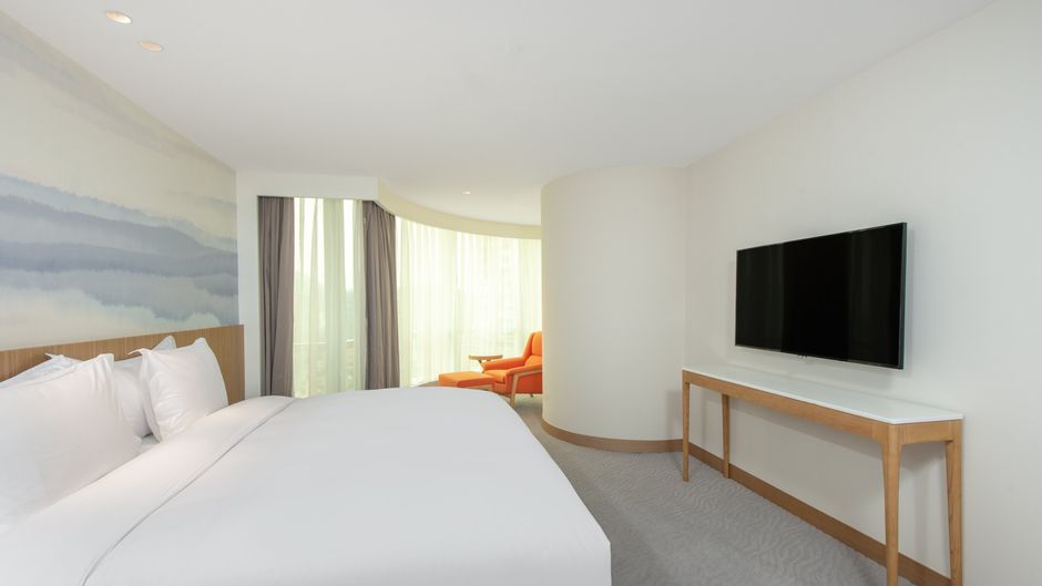 Crowne Plaza Zhuhai City Center Suite