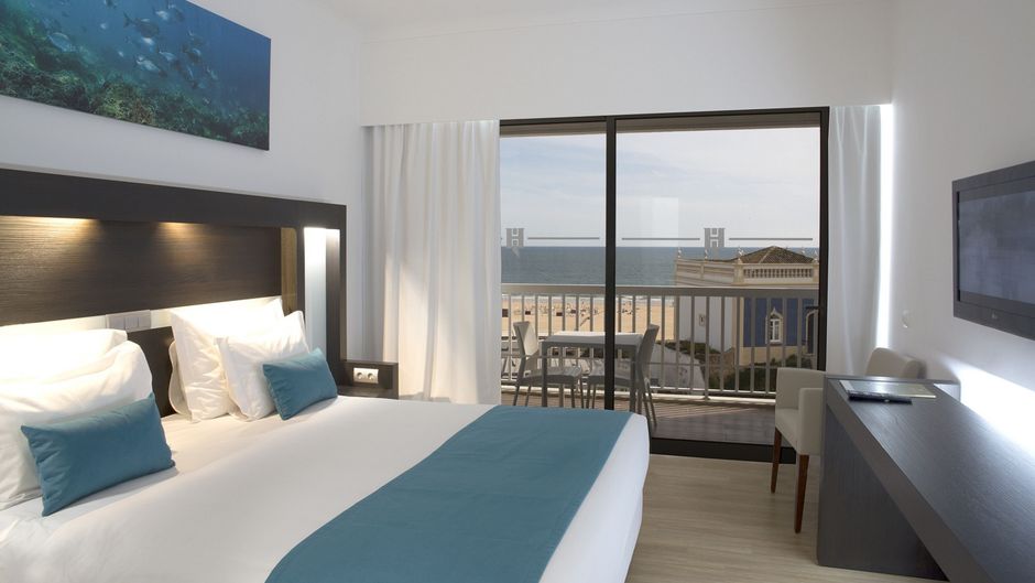 Jupiter Algarve Hotel Room