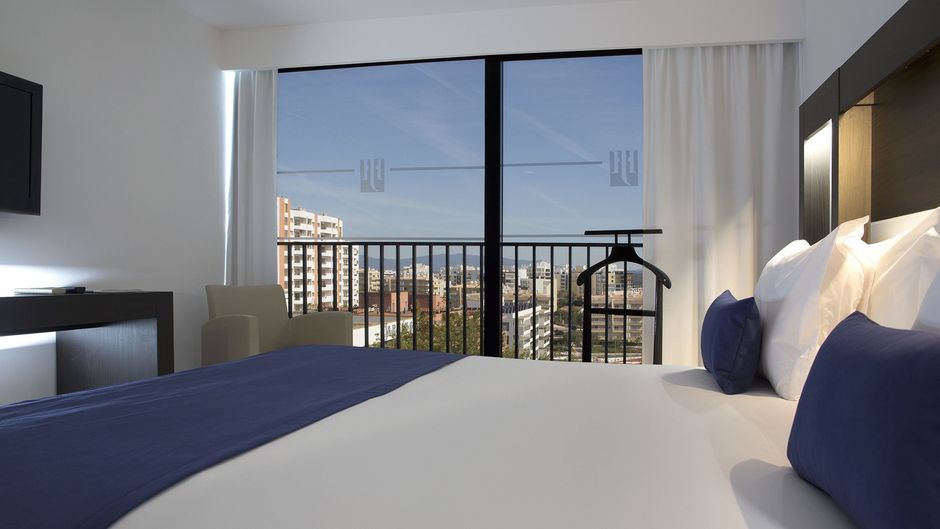 Jupiter Algarve Hotel Room