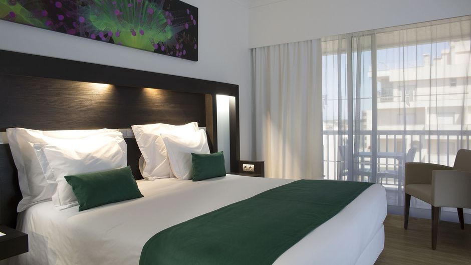 Jupiter Algarve Hotel Room