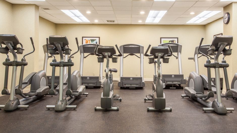 Holiday Inn Toronto Intl Airport Health Club
