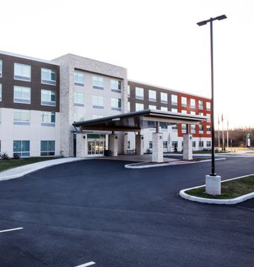 Holiday Inn Express/Suites Gettysburg SE