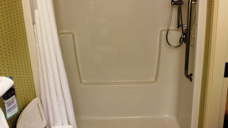 Holiday Inn Express Yorkton East Room