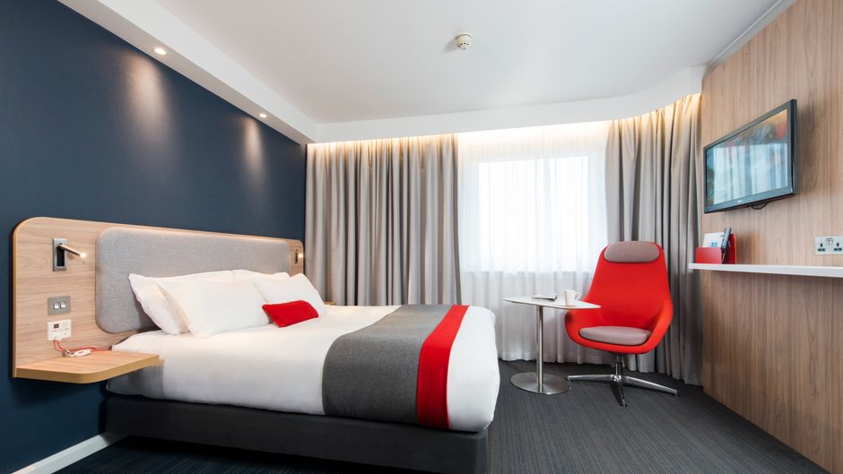 Holiday Inn Express Dartford Bridge Room