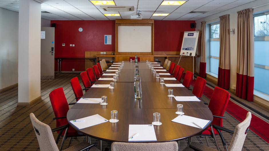 Holiday Inn Express Swindon West Meeting