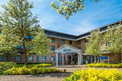 Holiday Inn Express Milton Keynes Hotel