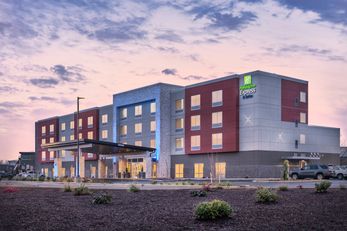 Holiday Inn Express & Suites Keizer
