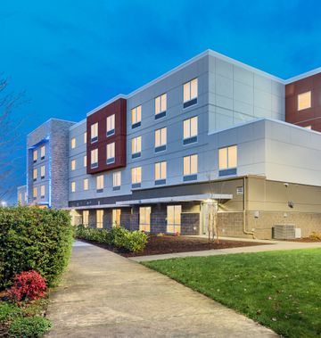 Holiday Inn Express & Suites Keizer