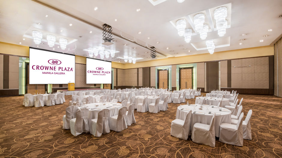 Crowne Plaza Hotel Galleria Manila Ballroom