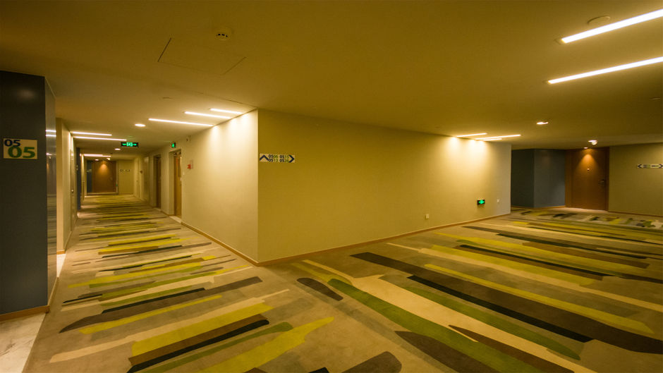 Holiday Inn Exp Zhangjiakou Park View Lobby