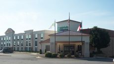 Holiday Inn Express Hickory Mart