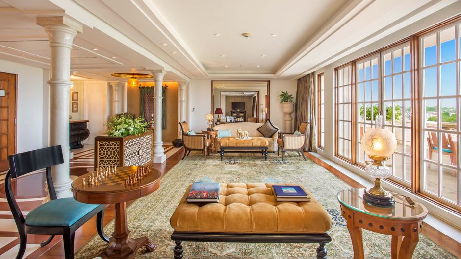 The Oberoi Amarvilas Lobby