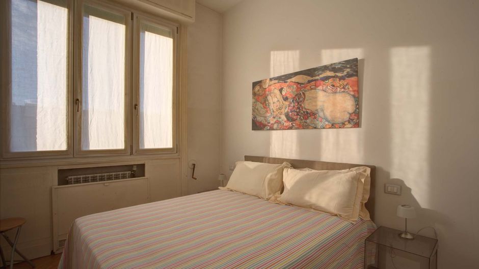 Milan Apartment Rental Room