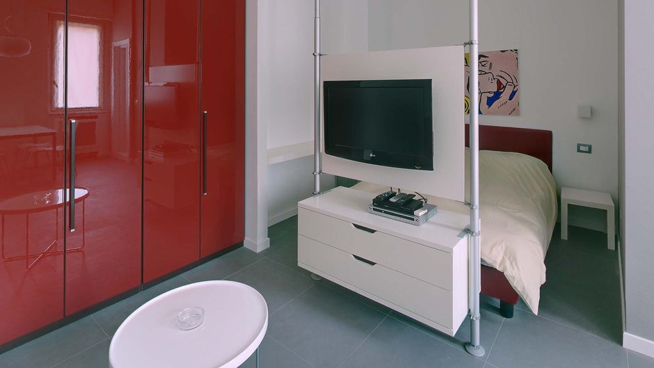 Milan Apartment Rental Room