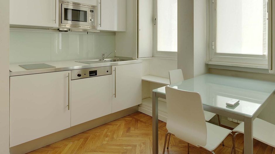 Milan Apartment Rental Room