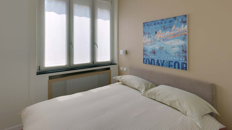 Milan Apartment Rental Room