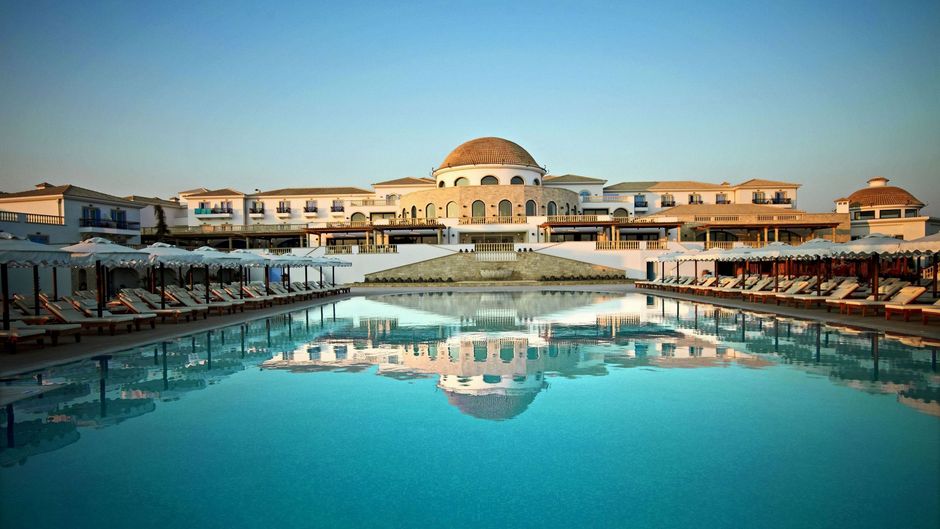 Laguna Resort & Spa Exterior