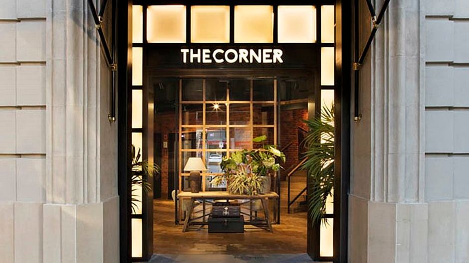 The Corner Hotel Exterior
