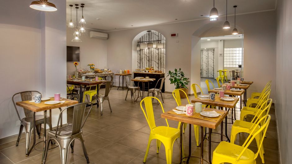 Urban Garden Hotel Restaurant