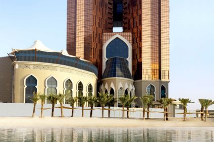 Bab Al Qasr Hotel