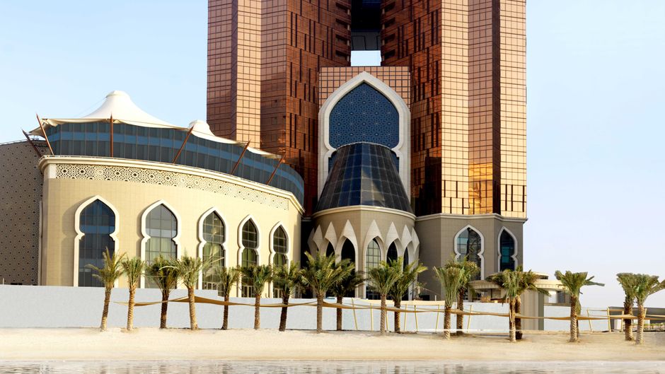 Bab Al Qasr Hotel Exterior