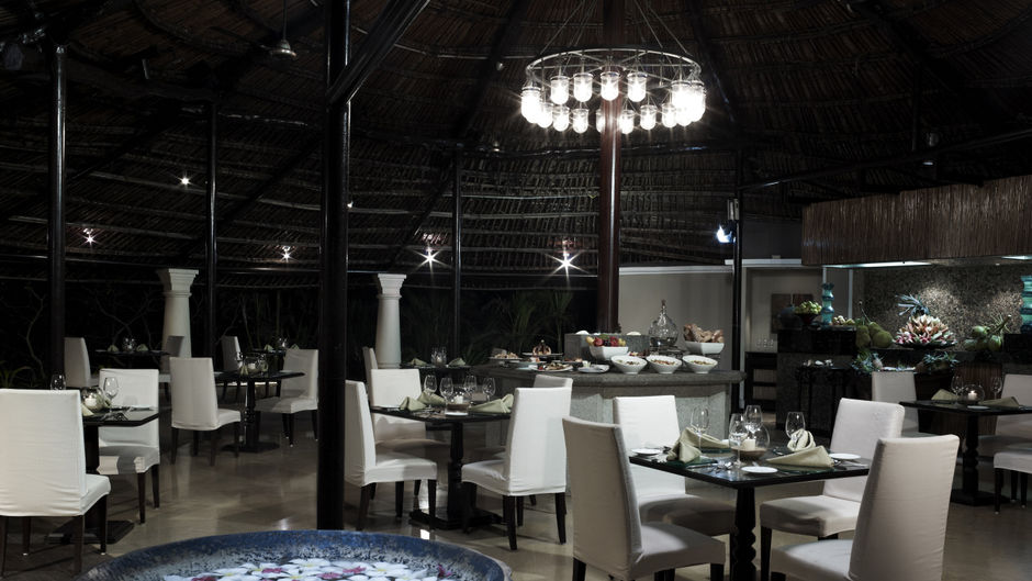 Vivanta by Taj-Holiday Village Restaurant