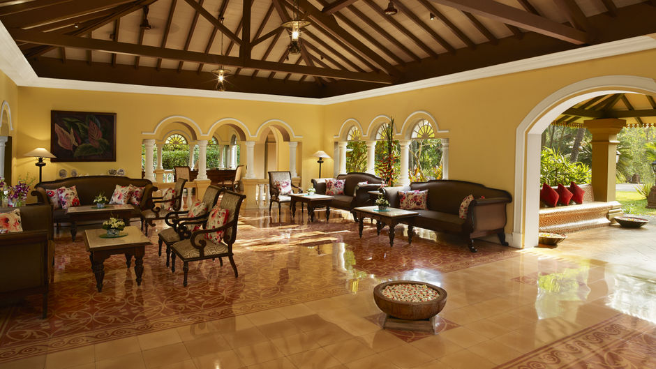 Vivanta by Taj-Holiday Village Lobby