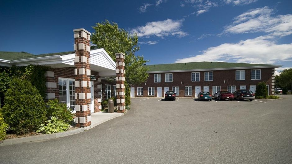Hotel Marineau Shawinigan Exterior