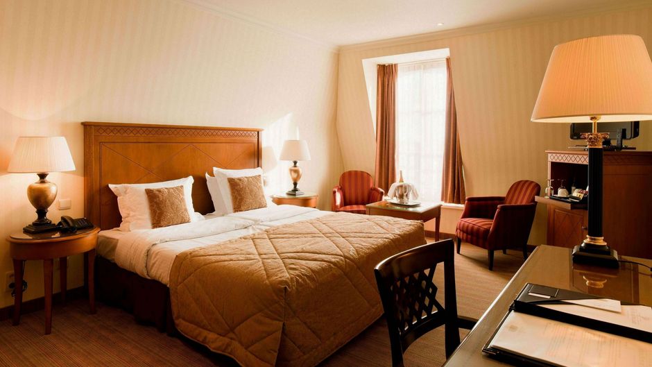 Dukes Arches Hotel Room