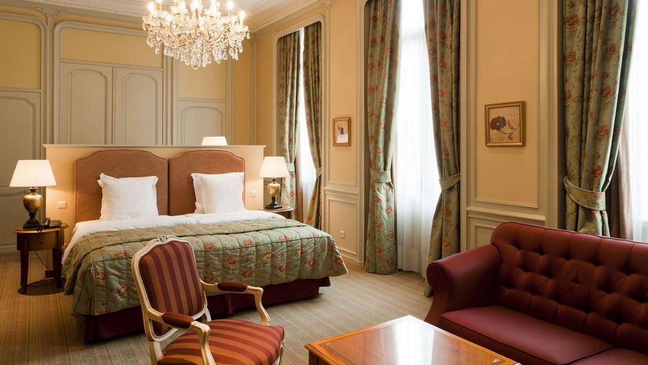 Dukes Arches Hotel Room