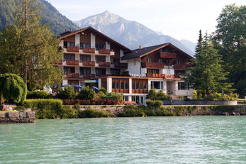 Seehotel Boenigen