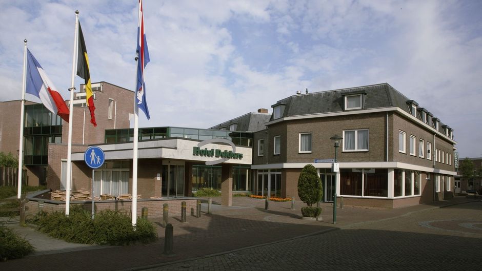 Dekkers Hotel Exterior