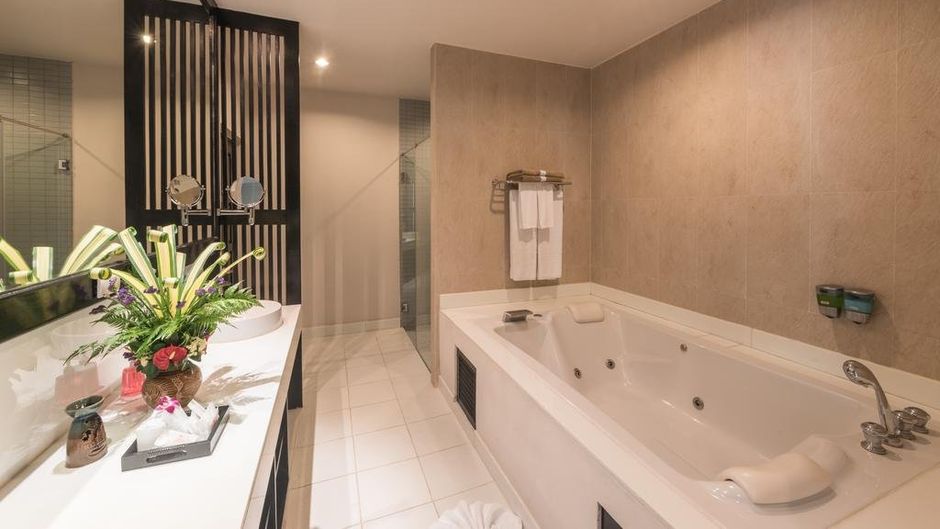 Horizon Karon Beach Resort & Spa Room